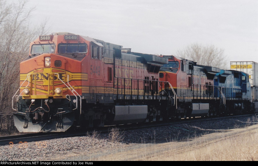 BNSF 5449 East